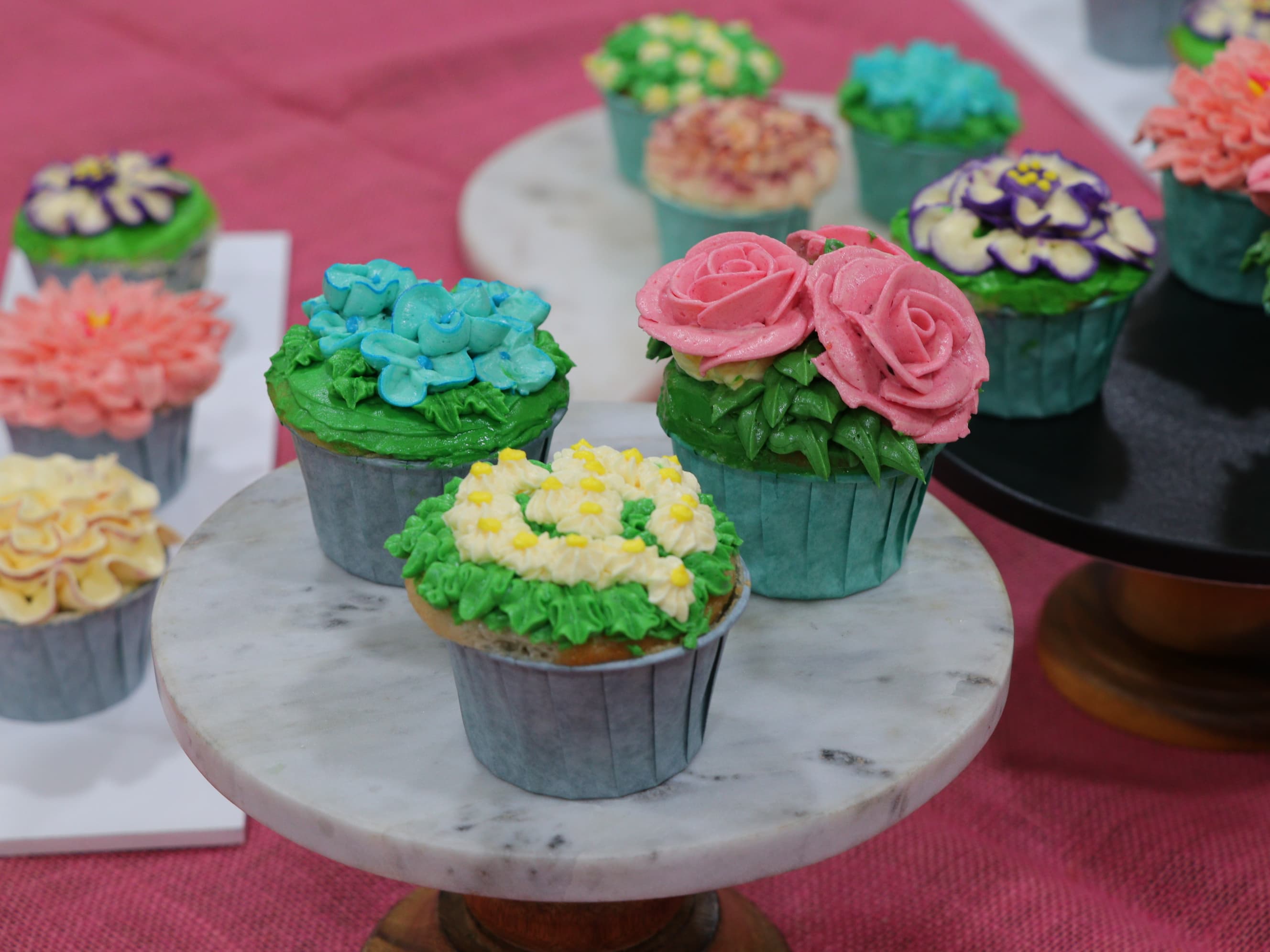Visual for WEEK 3: ADVANCED DECORATING & FONDANT TECHNIQUES